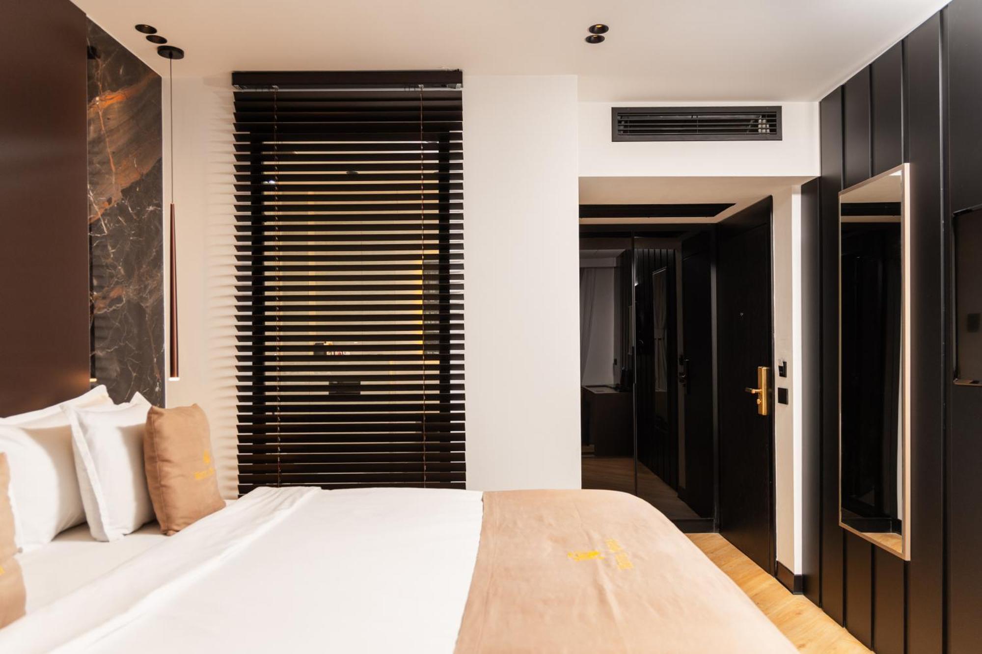 Hotel Opera Pristina Eksteriør bilde
