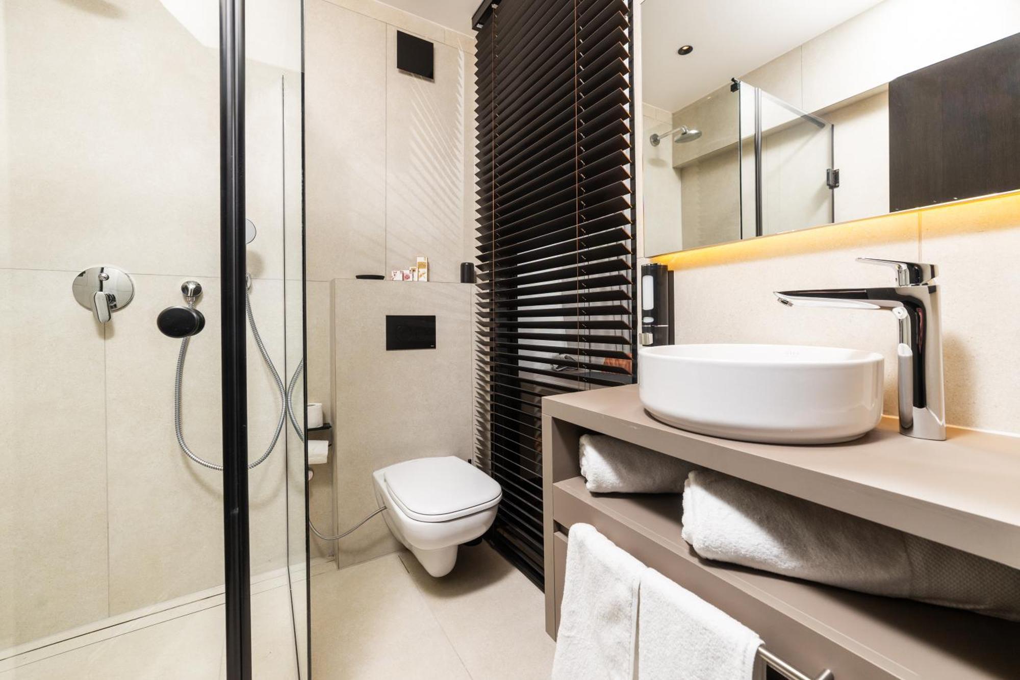 Hotel Opera Pristina Eksteriør bilde
